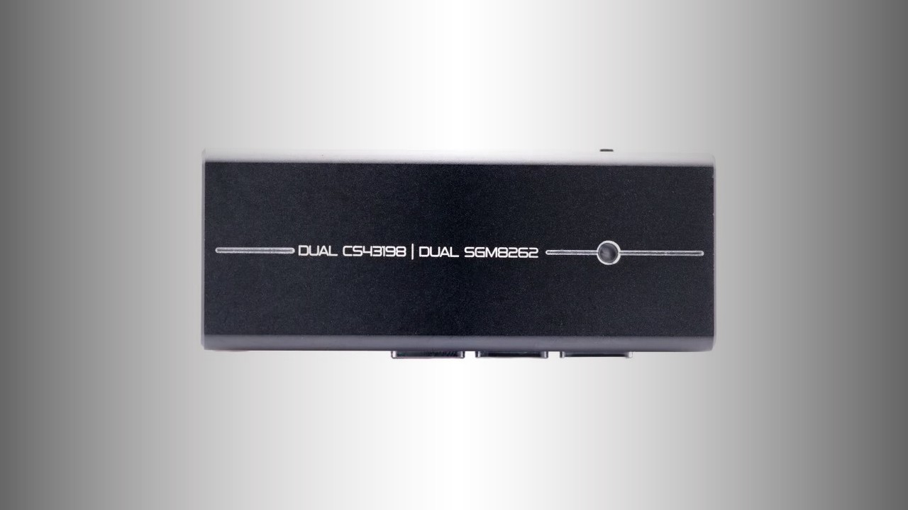 CrinEar Protocol Max brings dual CS43198 DACs and 600mW balanced output to a compact headphone rig 1 CrinEar Protocol Max - Dual CS43198 DAC/Headphone Amplifier